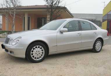 相片: 出售 汽车 MERCEDES - Classe E