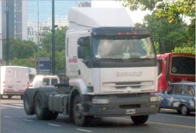 相片: 出售 卡车和公共事业 RENAULT - PREMIUM