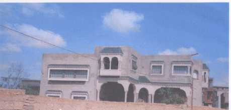 相片: 出售 大房子 740 m2