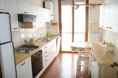 相片: 出售 装饰 ALNO - CUCINA ALNO LAMINATO BIANCO E FRASSINO
