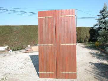 相片: 出售 其他人 VOLETS - 4 PAIRES PORTE FENETRE