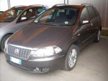 相片: 出售 汽车 FIAT - Croma