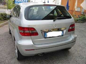 相片: 出售 汽车 MERCEDES - 200