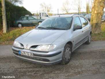 相片: 出售 汽车 RENAULT - Megane