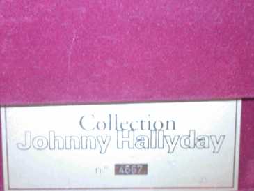 相片: 出售 其它对象 COFFRET QUITARE  JHONNY HALLYDAY