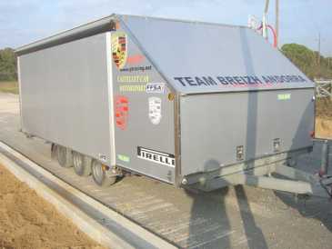 相片: 出售 有蓬卡车和拖车 REMOLQUES THALMAN