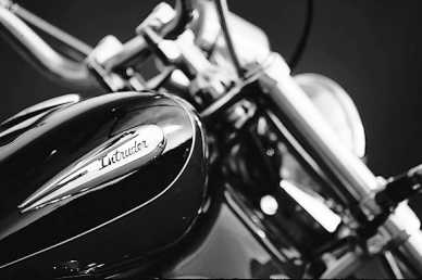 相片: 出售 摩托车 800 cc - SUZUKI - VS INTRUDER