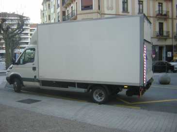 相片: 出售 卡车和公共事业 IVECO - 35B12
