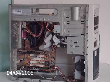 相片: 出售 办公计算机 ASSEMBLE PAR PROF - PENTIUM III