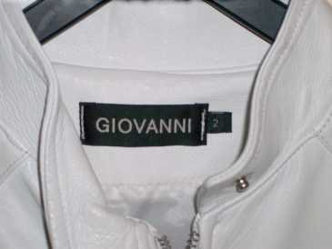 相片: 出售 衣物 妇女 - GIOVANNI