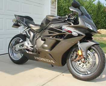 相片: 出售 摩托车 1000 cc - HONDA - CBR F