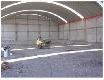 相片: 出售 办公室 1,640 m2