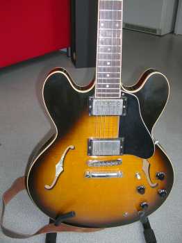 相片: 出售 吉他和其它弦乐器 GIBSON - ES335