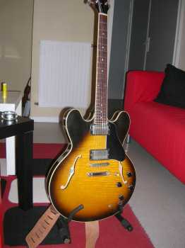 相片: 出售 吉他和其它弦乐器 GIBSON - ES335