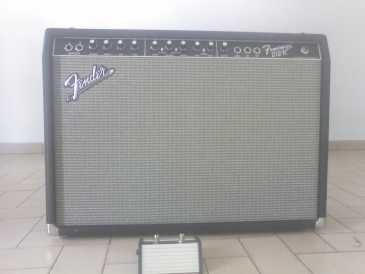 相片: 出售 吉他和其它弦乐器 FENDER - FENDER
