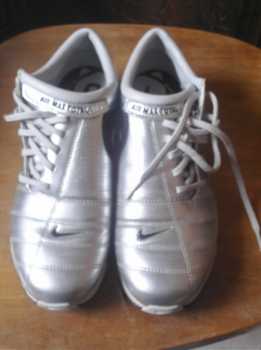 相片: 出售 衣物 妇女 - NIKE - AIR MAX TOTAL 365 TAILLE 37