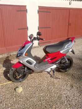 相片: 出售 滑行车 50 cc - PEUGEOT - SPEEDFIGHT 2 FURIOUS