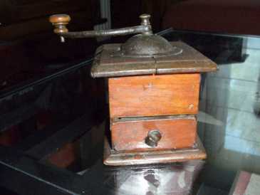 相片: 出售 其它艺术对象 MOULIN A POIVRE ANCIEN