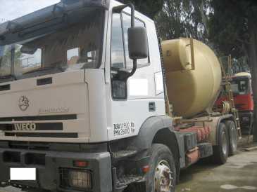 相片: 出售 机器 IVECO