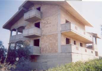 相片: 出售 整体大厦 800 m2
