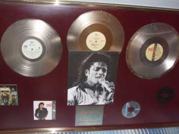 相片: 出售 其它对象 CUADRO CONMEMORATIVO DE MICHAEL JACKSON
