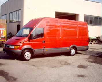 相片: 出售 汽车 IVECO - DAILY 35 S 15