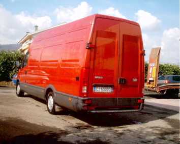 相片: 出售 汽车 IVECO - DAILY 35 S 15