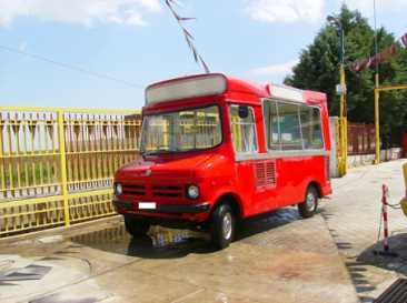 相片: 出售 汽车 BEDFORD - BEDFORD