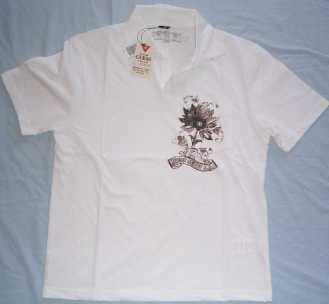 相片: 出售 衣物 妇女 - GUESS - POLO+ T-SHIRT