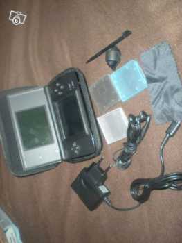 相片: 出售 赌博控制台 NINTENDO - NITENDO DS