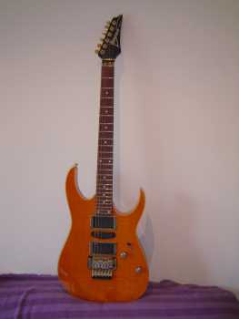 相片: 出售 吉他和其它弦乐器 IBANEZ - LAG ROXANE/IBANEZ RG 470 FMR