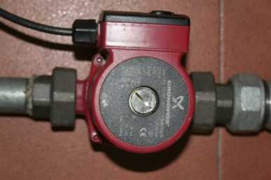 相片: 出售 电家用电器 GRUNDFOS