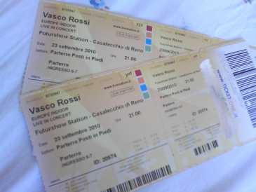 相片: 出售 音乐会票 VASCO BIGLIETTI X2 BOLOGNA 23 SETTEMBRE - CASALECCHIO DI RENO