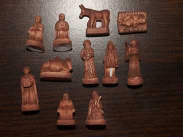 相片: 出售 蚕豆、kinders 、杉木和钥匙囤户 FEVE POUR CRECHE