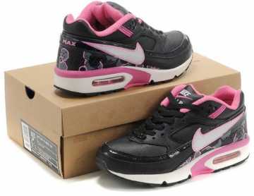 相片: 出售 衣物 妇女 - NIKE
