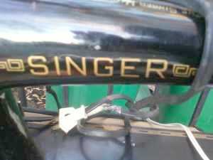 相片: 出售 电家用电器 SINGER - 201