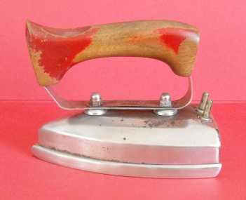 相片: 出售 工具 FERRO DA STIRO ELETTRICO ZENIT - ANNI '50