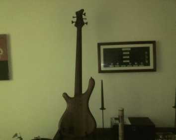 相片: 出售 吉他和其它弦乐器 MAYONE STYLE WARWICK - BE 5