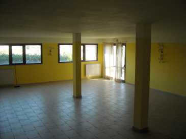 相片: 出售 大厦 480 m2