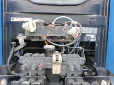 相片: 出售 农业车 NEW HOLLAND - T 7060