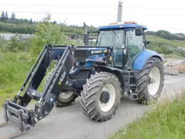 相片: 出售 农业车 NEW HOLLAND - T 7060