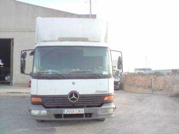 相片: 出售 卡车和公共事业 MERCEDES - MERCEDES IBENZ