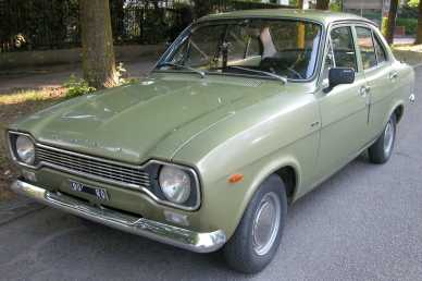 相片: 出售 汽车 FORD - Escort