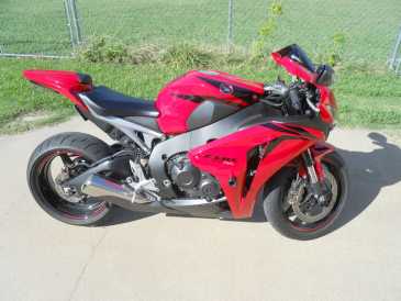 相片: 出售 摩托车 1000 cc - HONDA - CBR 1000RR