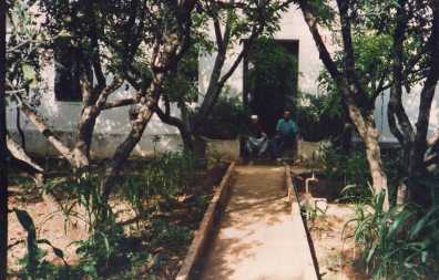 相片: 出售 整体大厦 1,350 m2