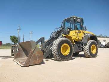 相片: 出售 汽车 KOMATSU WA250PT-5L