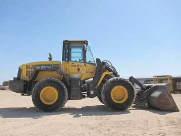 相片: 出售 汽车 KOMATSU WA250PT-5L