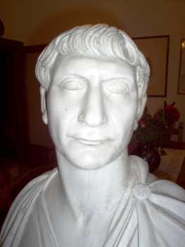相片: 出售 其它艺术对象 BUSTO IMPERATORE