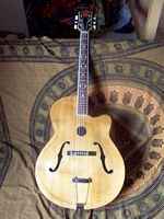 相片: 出售 吉他和其它弦乐器 FASAN - ARCHTOP JAZZ MANOUCHE