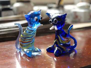 相片: 出售 玻璃对象 CHATS BLEUS